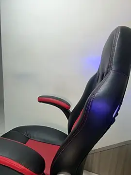 Snapshot of Isa_klein chatting on November 11, 2025, 3:23 am Isa klein online show from November 11, 2025, 3:23 am