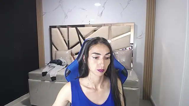 Maily a  online show from November 13, 2025, 2:59 am