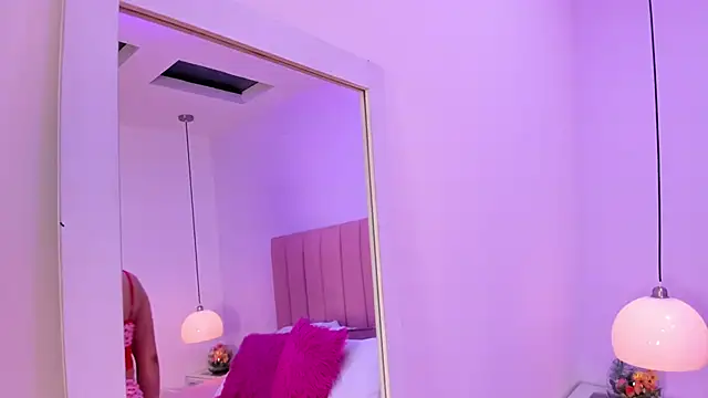 Amy Ferreira online show from October 22, 2025, 3:06 am