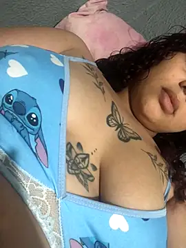 Snapshot of xxangel_baby chatting on October 15, 2025, 5:06 am xxangel baby online show from October 15, 2025, 5:06 am