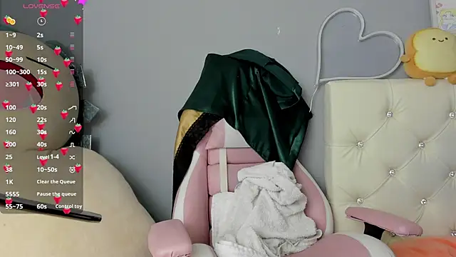 Yuni kim online show from January 14, 2026, 1:48 pm