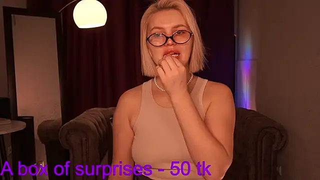 Snapshot of Amelia_Wells chatting on December 5, 2025, 3:49 am Amelia Wells online show from December 5, 2025, 3:49 am