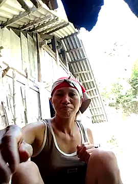 Snapshot of donna-bae chatting on October 17, 2025, 3:32 am donna-bae online show from October 17, 2025, 3:32 am