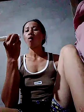 Snapshot of donna-bae chatting on September 29, 2025, 12:33 pm donna-bae online show from September 29, 2025, 12:33 pm