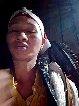 Snapshot of donna-bae chatting on November 22, 2025, 12:48 pm donna-bae online show from November 22, 2025, 12:48 pm