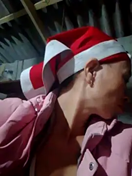 Snapshot of donna-bae chatting on November 18, 2025, 11:35 am donna-bae online show from November 18, 2025, 11:35 am