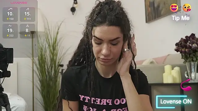 adisson fox online show from November 16, 2025, 7:24 am