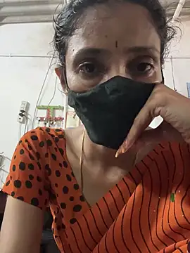 Snapshot of sweetreddy-02 chatting on September 22, 2025, 6:52 am sweetreddy-02 online show from September 22, 2025, 6:52 am