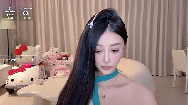 Snapshot of Melody-11 chatting on October 22, 2025, 1:10 pm Melody-11 online show from October 22, 2025, 1:10 pm