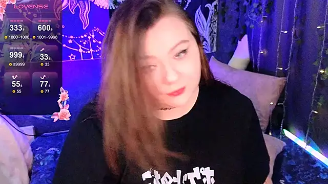 Snapshot of Marshmallowbeauty chatting on November 13, 2025, 7:18 pm Marshmallowbeauty online show from November 13, 2025, 7:18 pm