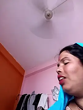 Snapshot of Hott_locky chatting on October 2, 2025, 5:22 am Hott locky online show from October 2, 2025, 5:22 am