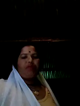 Snapshot of Hott_locky chatting on September 22, 2025, 9:54 pm Hott locky online show from September 22, 2025, 9:54 pm