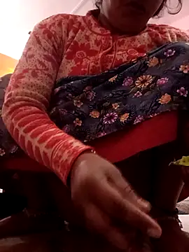 Snapshot of Hott_locky chatting on December 19, 2025, 12:58 am Hott locky online show from December 19, 2025, 12:58 am