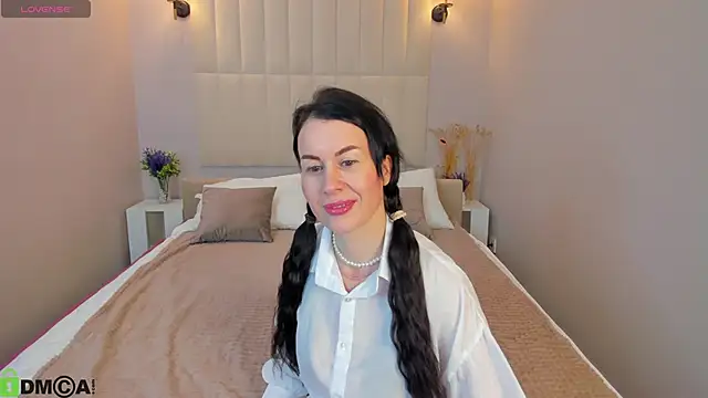 Snapshot of Stella_Leon chatting on October 11, 2025, 1:06 am Stella Leon online show from October 11, 2025, 1:06 am