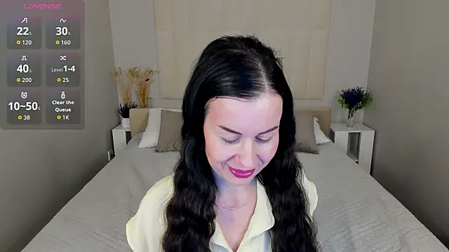Snapshot of Stella_Leon chatting on October 18, 2025, 1:07 am Stella Leon online show from October 18, 2025, 1:07 am