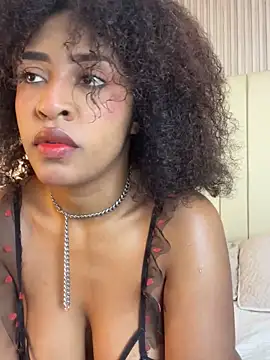 Snapshot of alessia_moon1 chatting on March 4, 2026, 12:13 pm alessia moon1 online show from March 4, 2026, 12:13 pm