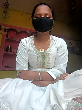 Hot Shredha online show from November 16, 2025, 2:44 pm