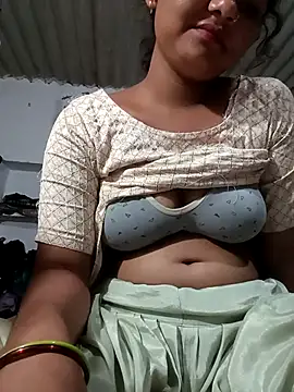 Snapshot of Hot_Shredha chatting on October 8, 2025, 5:35 pm Hot Shredha online show from October 8, 2025, 5:35 pm