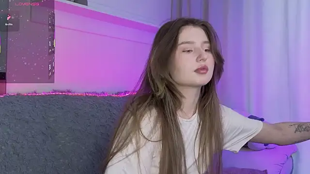  Lua   online show from March 17, 2026, 12:52 pm