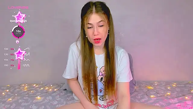 Snapshot of baby_girl_0001 chatting on October 13, 2025, 1:40 am baby girl 0001 online show from October 13, 2025, 1:40 am