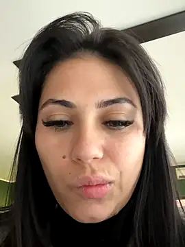 Snapshot of Sweet_Lya09 chatting on October 2, 2025, 5:11 am Sweet Lya09 online show from October 2, 2025, 5:11 am