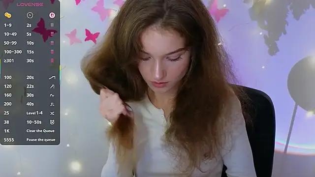 Snapshot of Katyaa_Lover chatting on November 17, 2025, 4:33 pm Katyaa Lover online show from November 17, 2025, 4:33 pm