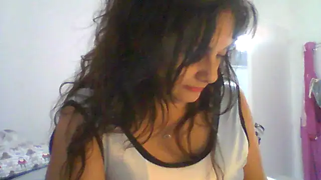 Snapshot of dulcefanny chatting on June 12, 2026, 5:32 pm dulcefanny online show from June 12, 2026, 5:32 pm