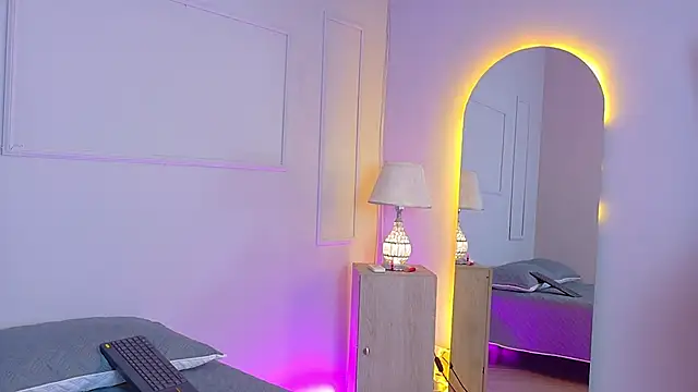 ElectraScot online show from December 5, 2025, 7:23 pm