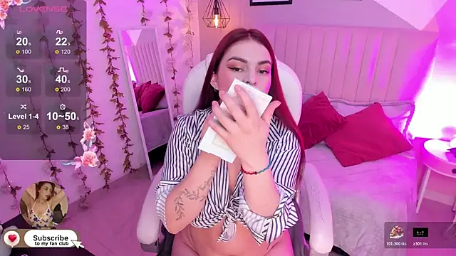 Jenniekim 18 online show from November 24, 2025, 11:21 am