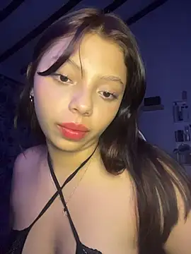 Kitty Cum2 online show from December 3, 2025, 1:06 am