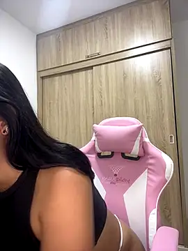 Kitty Cum2 online show from November 5, 2025, 7:17 pm