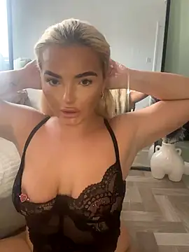 Snapshot of BelleXx chatting on September 19, 2025, 1:48 pm BelleXx online show from September 19, 2025, 1:48 pm