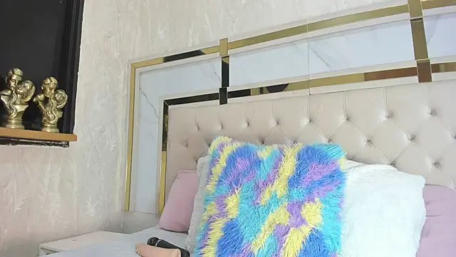 Snapshot of mia_vy chatting on January 8, 2026, 7:20 pm mia vy online show from January 8, 2026, 7:20 pm