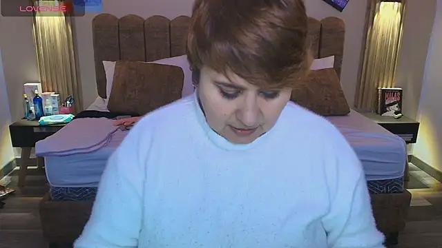 Snapshot of Sasharosee2 chatting on September 30, 2025, 12:11 pm Sasharosee2 online show from September 30, 2025, 12:11 pm