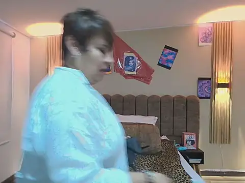 Snapshot of Sasharosee2 chatting on September 24, 2025, 12:11 pm Sasharosee2 online show from September 24, 2025, 12:11 pm