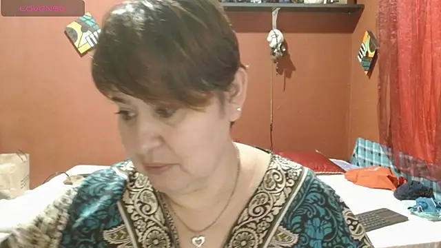 Snapshot of Sasharosee2 chatting on November 12, 2025, 12:42 pm Sasharosee2 online show from November 12, 2025, 12:42 pm