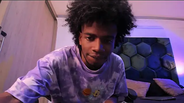 Snapshot of AllexJacob chatting on February 6, 2026, 2:02 pm AllexJacob online show from February 6, 2026, 2:02 pm