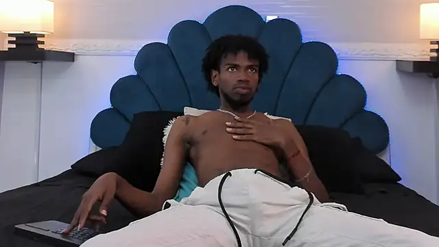 AllexJacob online show from September 23, 2025, 1:07 pm