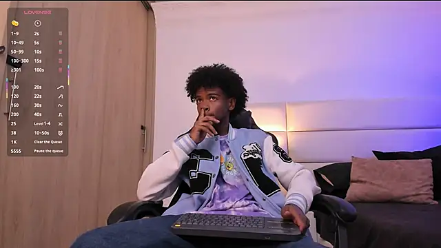 Snapshot of AllexJacob chatting on February 2, 2026, 1:21 pm AllexJacob online show from February 2, 2026, 1:21 pm