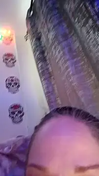 Snapshot of curvybabe88 chatting on December 15, 2025, 9:48 am curvybabe88 online show from December 15, 2025, 9:48 am