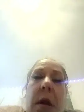 Snapshot of curvybabe88 chatting on December 16, 2025, 5:06 pm curvybabe88 online show from December 16, 2025, 5:06 pm