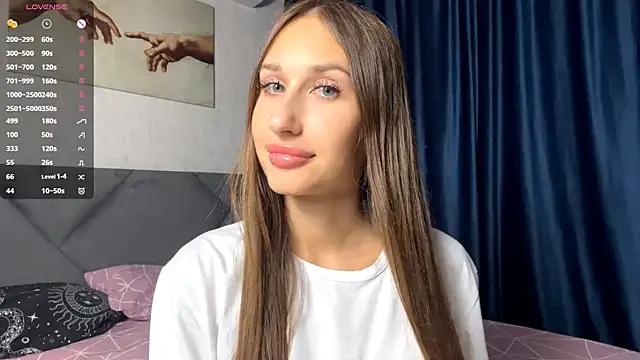 Snapshot of DarkSignal chatting on October 5, 2025, 12:40 pm DarkSignal online show from October 5, 2025, 12:40 pm