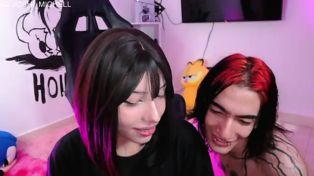 Everlong  online show from November 18, 2025, 2:49 am