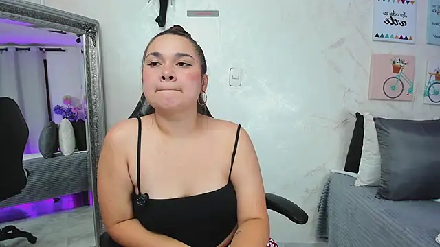 Snapshot of andre-baker chatting on November 26, 2025, 10:10 pm andre-baker online show from November 26, 2025, 10:10 pm