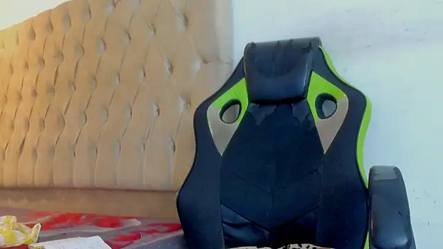 Naomis 35 online show from January 16, 2026, 7:40 pm