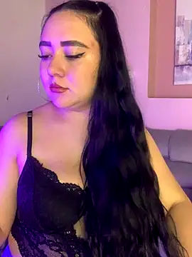 Snapshot of Ssusann_Pink chatting on September 28, 2025, 1:34 am Ssusann Pink online show from September 28, 2025, 1:34 am