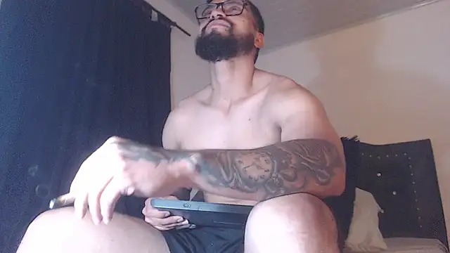 Chrys harris77 online show from April 8, 2026, 1:40 am