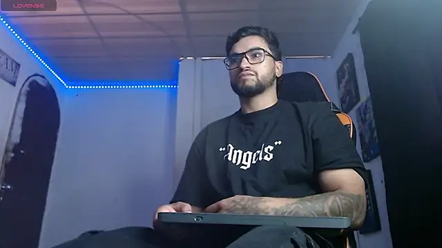 Chrys harris77 online show from December 5, 2025, 7:12 pm