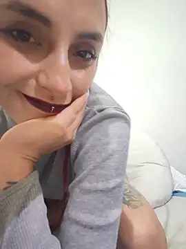 Snapshot of Anne_bh chatting on May 30, 2026, 5:14 am Anne bh online show from May 30, 2026, 5:14 am