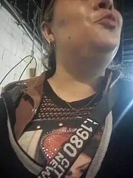 Snapshot of Amalia-sm chatting on October 13, 2025, 12:01 am Amalia-sm online show from October 13, 2025, 12:01 am
